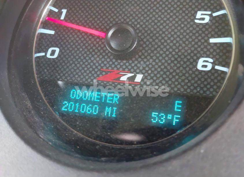 Photo 15 of 2011 Chevrolet Suburban 1500 LT1 (VIN 1GNSKJE33BR329499)