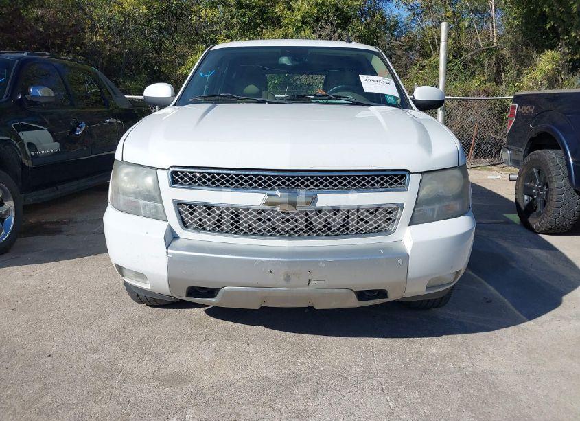 Photo 17 of 2011 Chevrolet Suburban 1500 LT1 (VIN 1GNSKJE33BR329499)