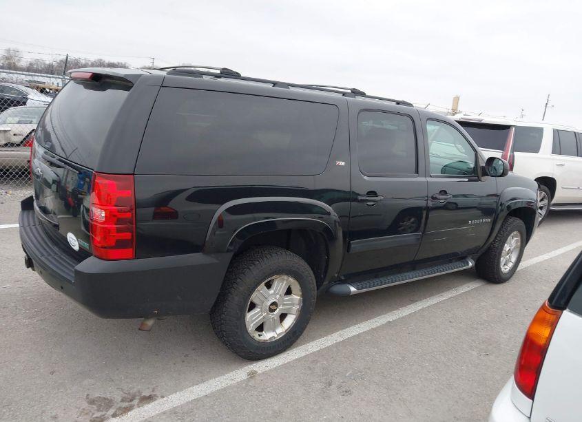Photo 13 of 2011 Chevrolet Suburban 1500 LT1 (VIN 1GNSKJE34BR254098)