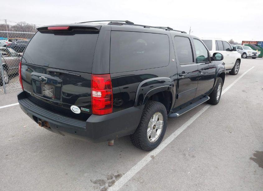 Photo 4 of 2011 Chevrolet Suburban 1500 LT1 (VIN 1GNSKJE34BR254098)