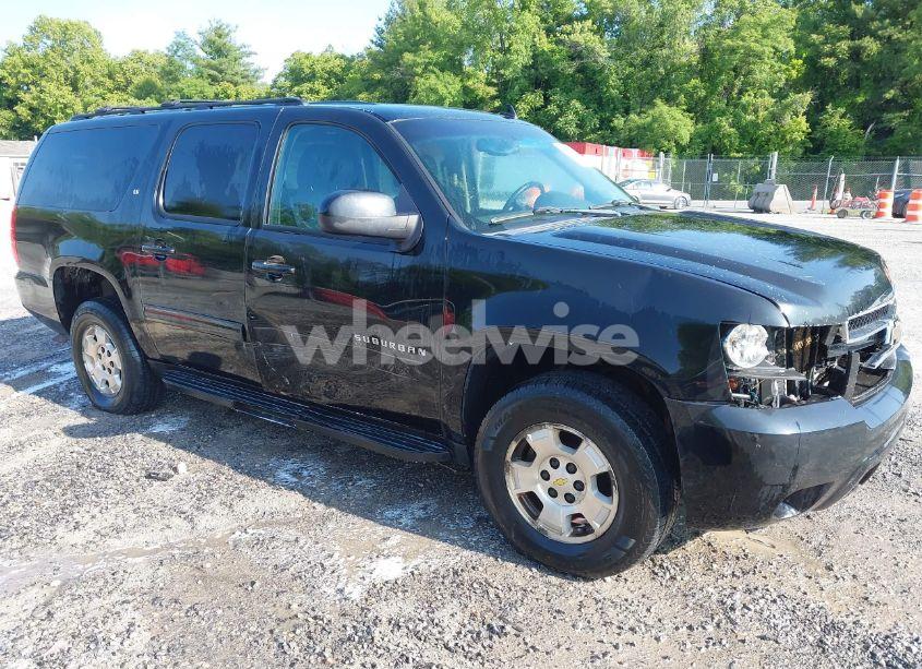 2011 Chevrolet Suburban 1500 LT1 (VIN 1GNSKJE34BR400810) main photo