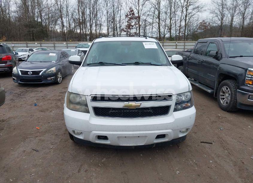 Photo 12 of 2011 Chevrolet Suburban 1500 LT1 (VIN 1GNSKJE36BR184345)