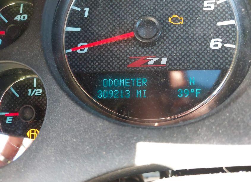 Photo 15 of 2011 Chevrolet Suburban 1500 LT1 (VIN 1GNSKJE36BR317086)