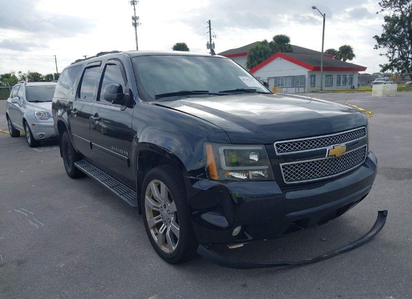 2011 Chevrolet Suburban 1500 LT1 (VIN 1GNSKJE38BR220648) main photo