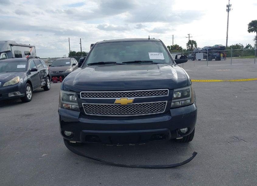 Photo 12 of 2011 Chevrolet Suburban 1500 LT1 (VIN 1GNSKJE38BR220648)