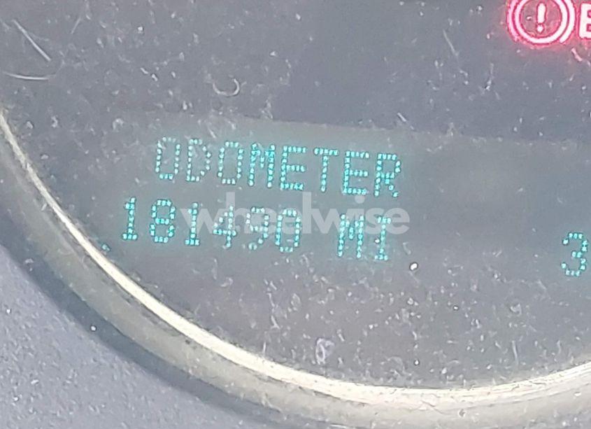 Photo 15 of 2011 Chevrolet Suburban 1500 LT1 (VIN 1GNSKJE39BR296248)