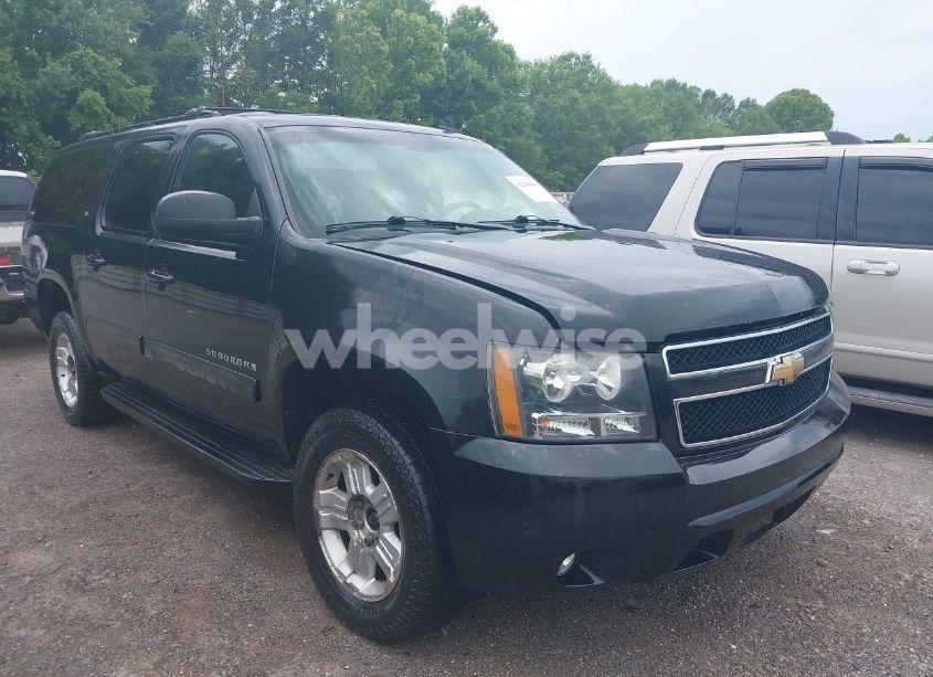 2011 Chevrolet Suburban 1500 LT1 (VIN 1GNSKJE39BR320788) main photo