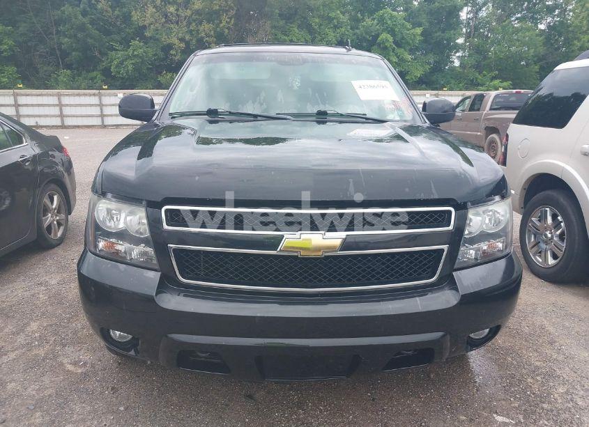 Photo 12 of 2011 Chevrolet Suburban 1500 LT1 (VIN 1GNSKJE39BR320788)