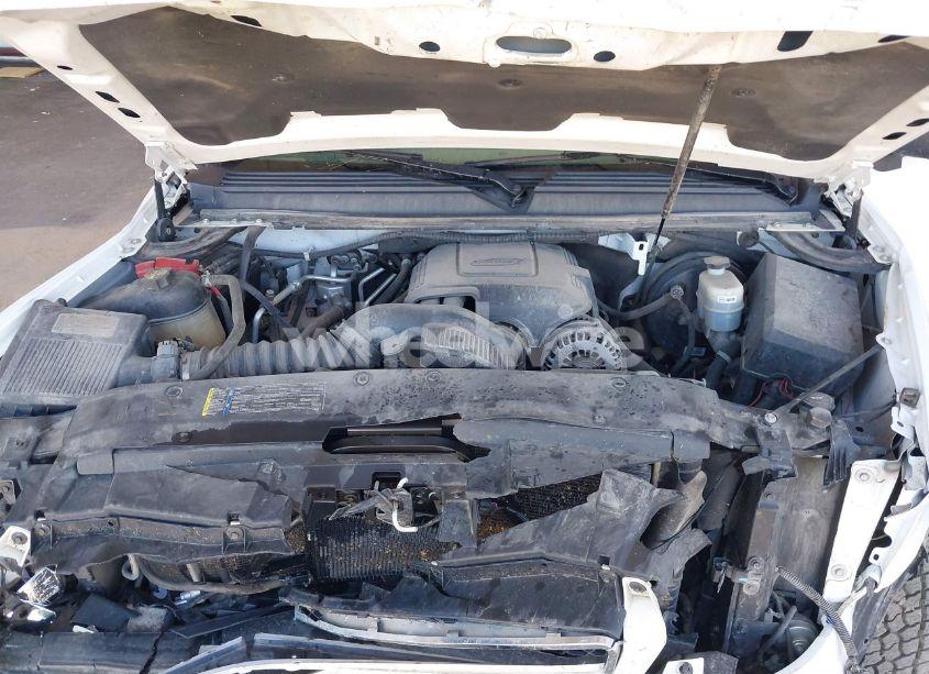 Photo 10 of 2011 Chevrolet Suburban 1500 LT1 (VIN 1GNSKJE3XBR192562)