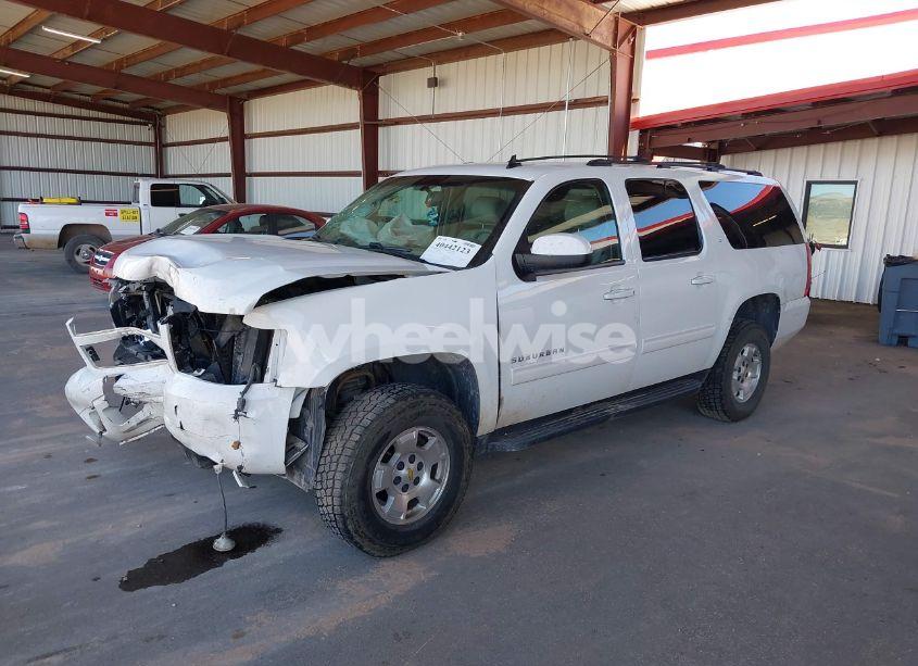 Photo 2 of 2011 Chevrolet Suburban 1500 LT1 (VIN 1GNSKJE3XBR192562)