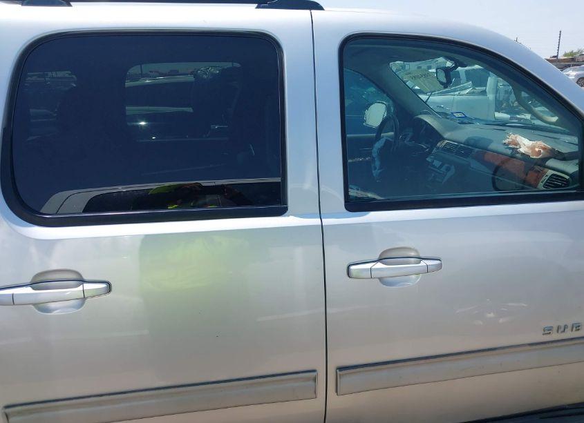 Photo 13 of 2011 Chevrolet Suburban 1500 LT1 (VIN 1GNSKJE3XBR332710)