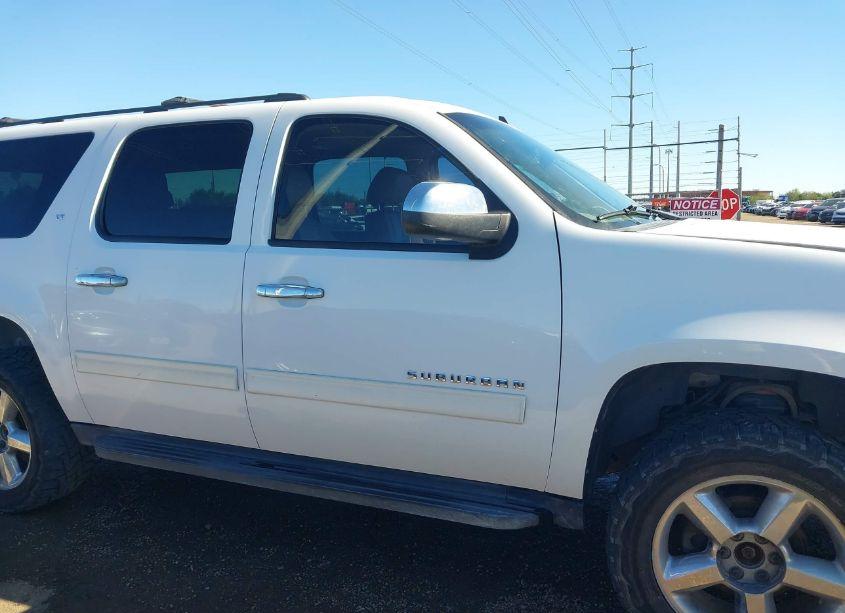 Photo 14 of 2011 Chevrolet Suburban 1500 LT1 (VIN 1GNSKJE3XBR367943)