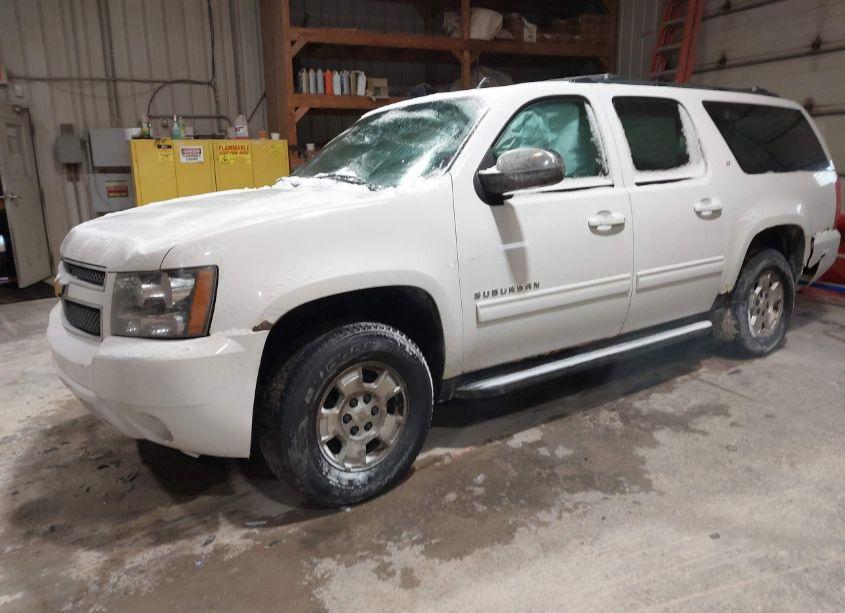 Photo 2 of 2012 Chevrolet Suburban 1500 LT (VIN 1GNSKJE70CR149949)