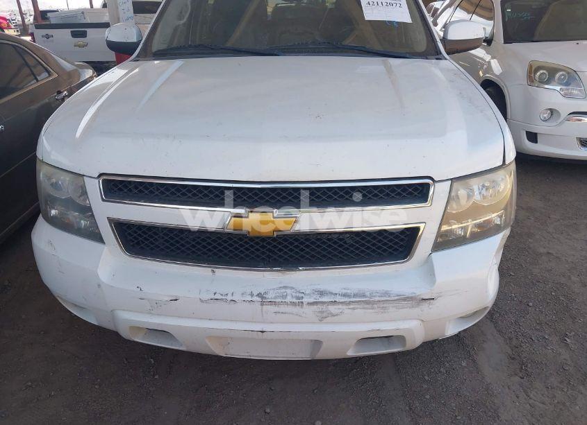 Photo 12 of 2012 Chevrolet Suburban 1500 LT (VIN 1GNSKJE70CR295137)