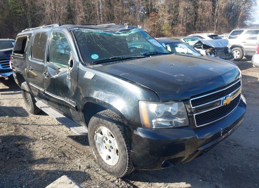 2013 Chevrolet Suburban 1500 LT (VIN 1GNSKJE70DR254508) main photo