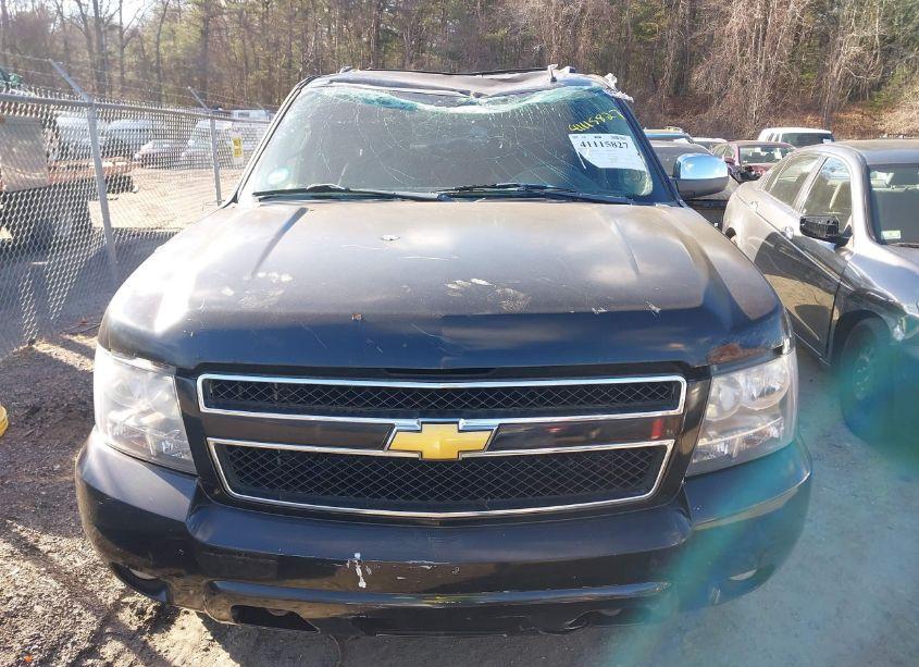 Photo 12 of 2013 Chevrolet Suburban 1500 LT (VIN 1GNSKJE70DR254508)