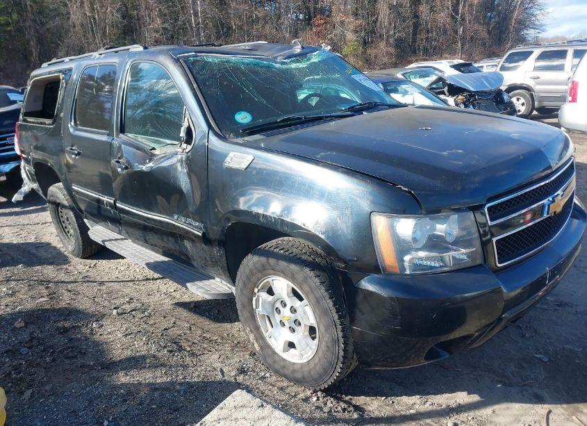 Photo 13 of 2013 Chevrolet Suburban 1500 LT (VIN 1GNSKJE70DR254508)