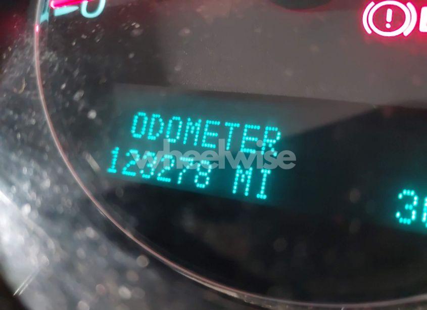 Photo 15 of 2014 Chevrolet Suburban K1500 LT (VIN 1GNSKJE70ER188902)