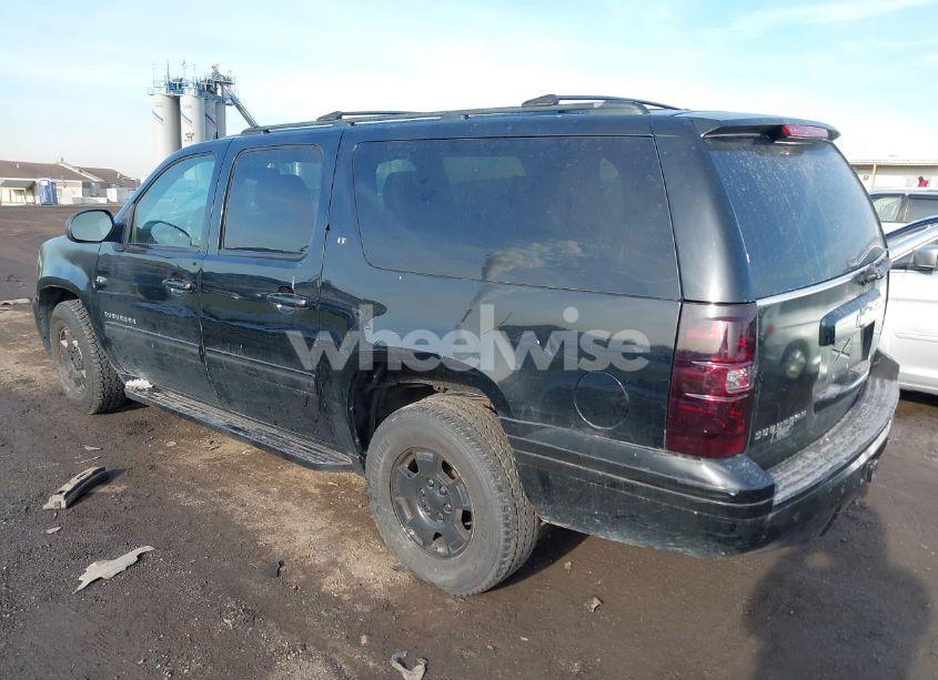 Photo 3 of 2014 Chevrolet Suburban K1500 LT (VIN 1GNSKJE70ER188902)