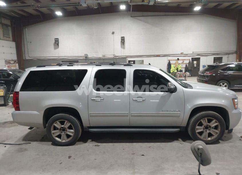 Photo 13 of 2012 Chevrolet Suburban 1500 LT (VIN 1GNSKJE71CR157090)