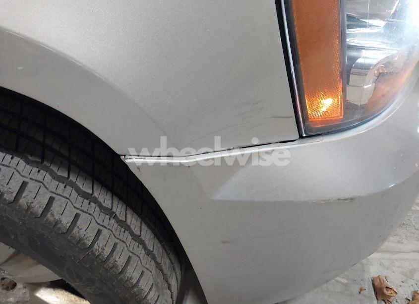 Photo 6 of 2012 Chevrolet Suburban 1500 LT (VIN 1GNSKJE71CR157090)