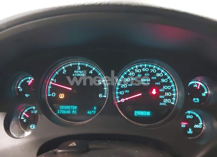 Photo 7 of 2012 Chevrolet Suburban 1500 LT (VIN 1GNSKJE71CR157090)