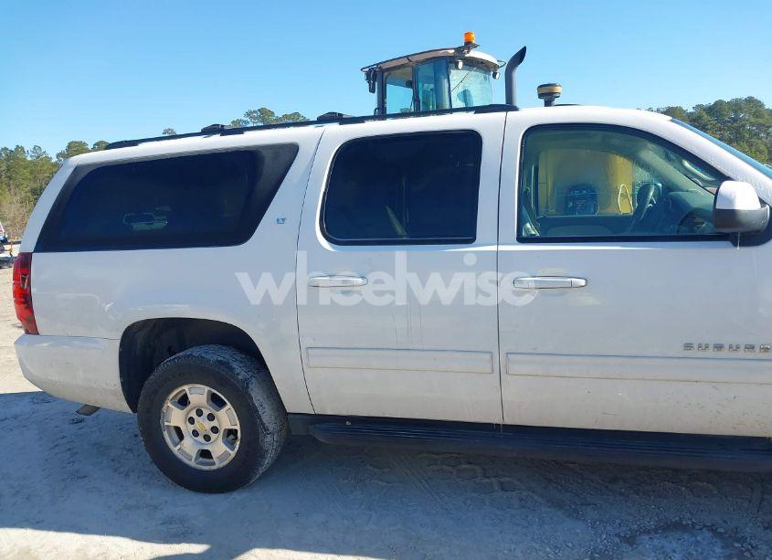 Photo 13 of 2012 Chevrolet Suburban 1500 LT (VIN 1GNSKJE71CR170423)
