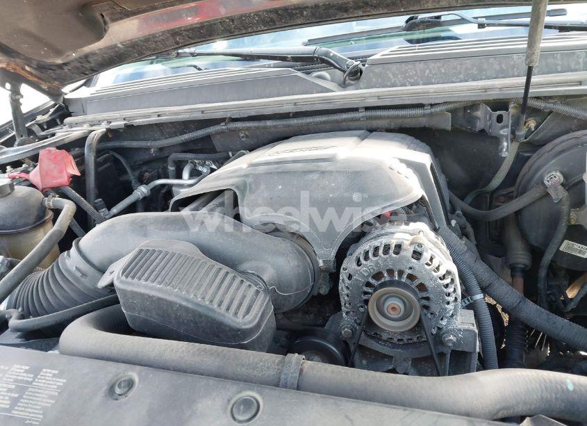 Photo 10 of 2014 Chevrolet Suburban 1500 LT (VIN 1GNSKJE71ER232700)