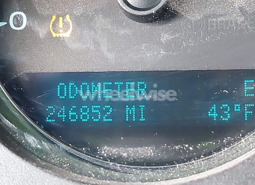 Photo 15 of 2014 Chevrolet Suburban 1500 LT (VIN 1GNSKJE71ER232700)