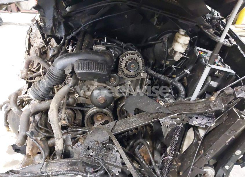 Photo 10 of 2012 Chevrolet Suburban 1500 LT (VIN 1GNSKJE72CR153842)