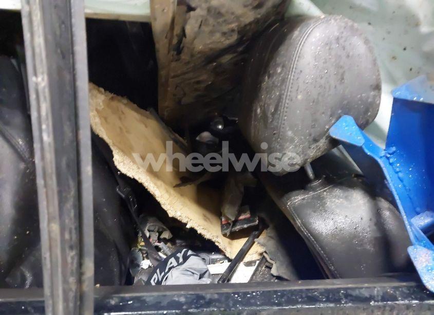 Photo 8 of 2012 Chevrolet Suburban 1500 LT (VIN 1GNSKJE72CR153842)