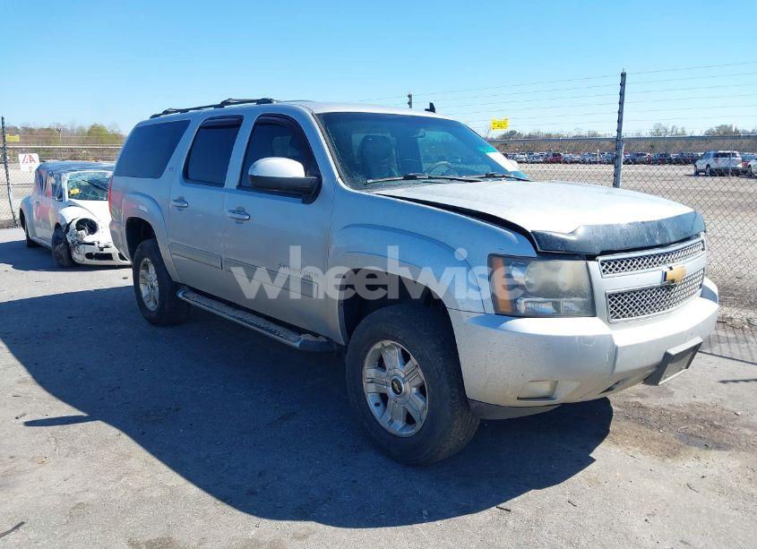 2012 Chevrolet Suburban 1500 LT (VIN 1GNSKJE72CR181012) main photo
