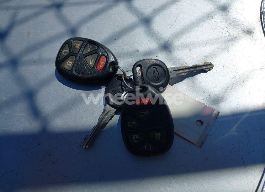 Photo 11 of 2012 Chevrolet Suburban 1500 LT (VIN 1GNSKJE72CR181012)