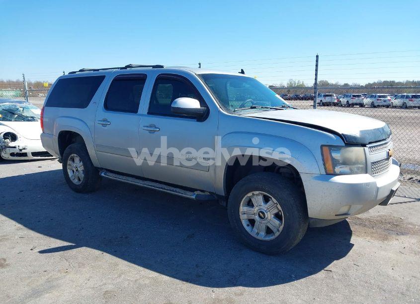 Photo 13 of 2012 Chevrolet Suburban 1500 LT (VIN 1GNSKJE72CR181012)