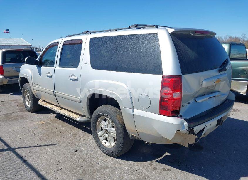Photo 14 of 2012 Chevrolet Suburban 1500 LT (VIN 1GNSKJE72CR181012)
