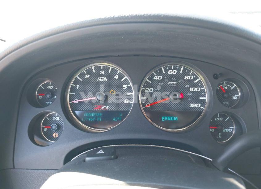 Photo 7 of 2012 Chevrolet Suburban 1500 LT (VIN 1GNSKJE72CR181012)