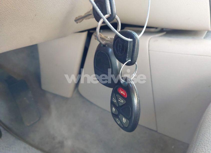 Photo 11 of 2012 Chevrolet Suburban LT (VIN 1GNSKJE72CR195816)