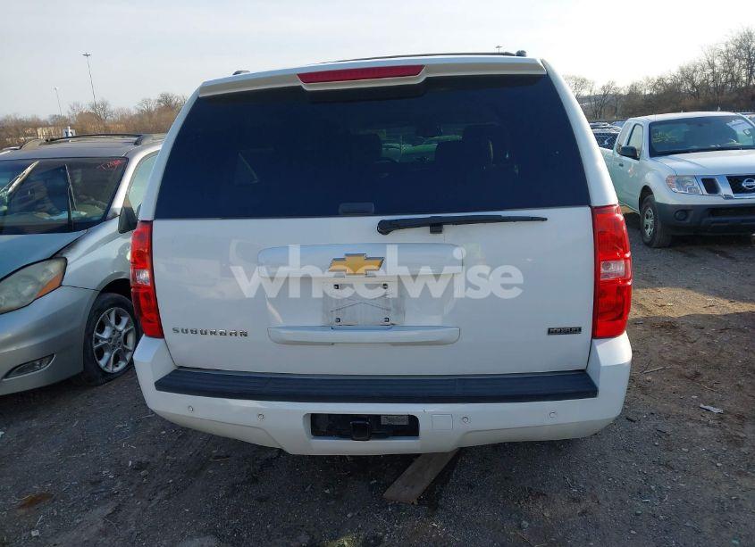 Photo 16 of 2012 Chevrolet Suburban LT (VIN 1GNSKJE72CR195816)