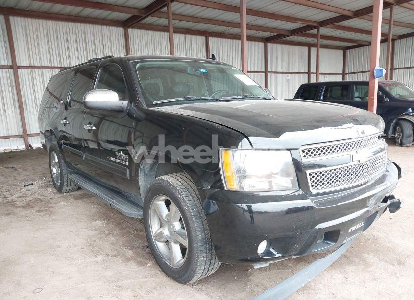 2012 Chevrolet Suburban 1500 LT (VIN 1GNSKJE72CR278632) main photo