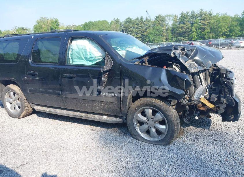 Photo 13 of 2013 Chevrolet Suburban 1500 LT (VIN 1GNSKJE72DR133799)