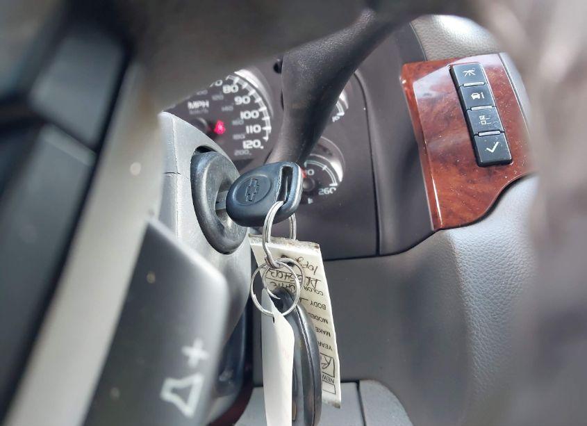 Photo 11 of 2013 Chevrolet Suburban 1500 LT (VIN 1GNSKJE72DR354013)