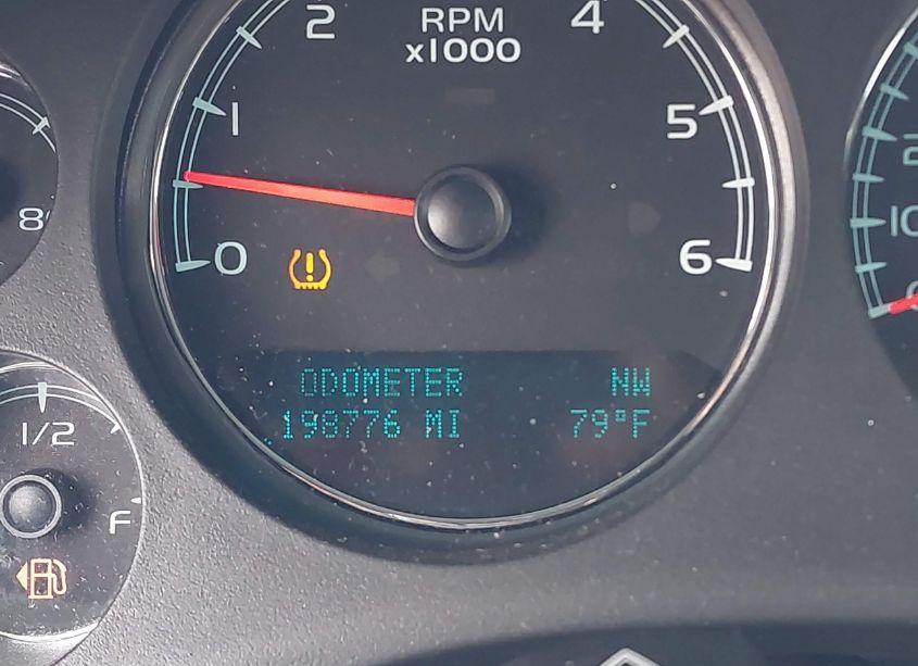 Photo 15 of 2013 Chevrolet Suburban 1500 LT (VIN 1GNSKJE72DR354013)