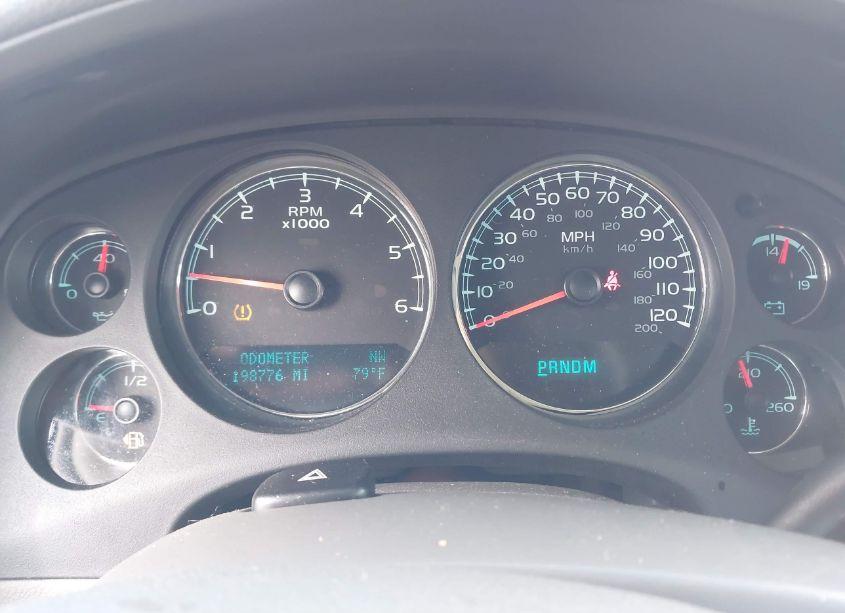 Photo 7 of 2013 Chevrolet Suburban 1500 LT (VIN 1GNSKJE72DR354013)