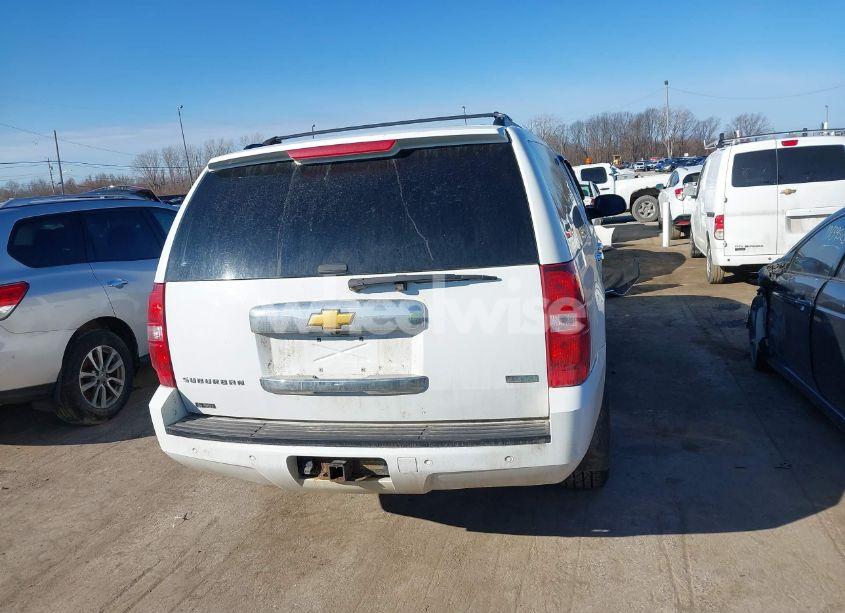 Photo 16 of 2012 Chevrolet Suburban 1500 LT (VIN 1GNSKJE73CR126813)