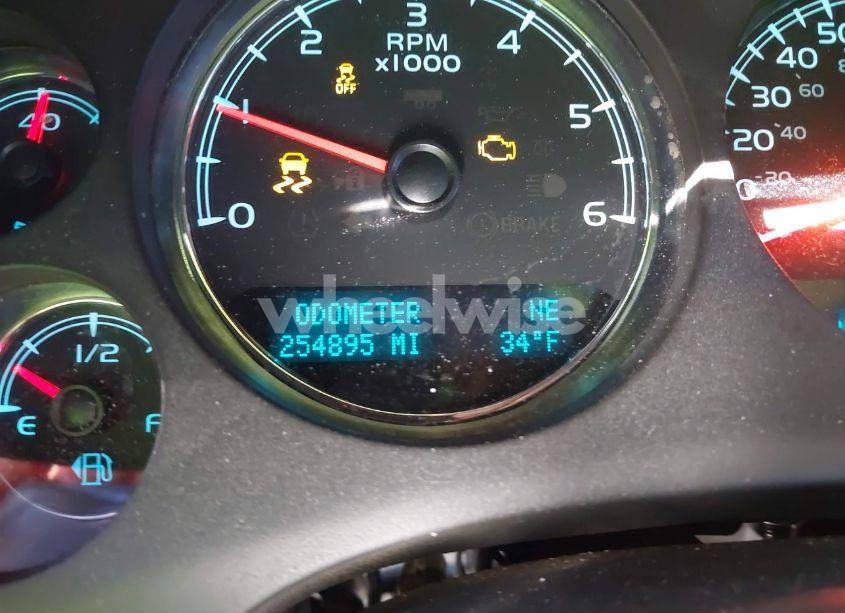 Photo 7 of 2012 Chevrolet Suburban 1500 LT (VIN 1GNSKJE73CR126813)