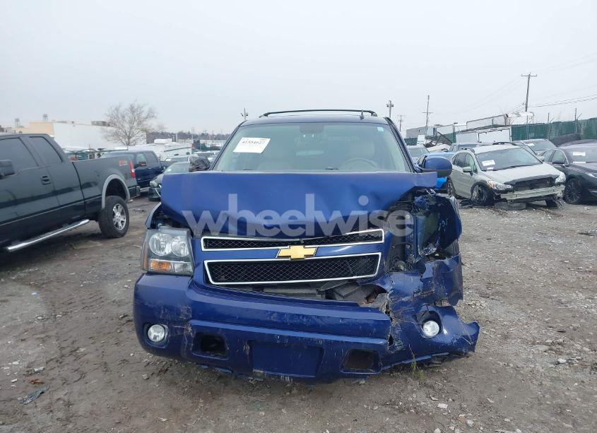 Photo 11 of 2012 Chevrolet Suburban 1500 LT (VIN 1GNSKJE73CR207049)