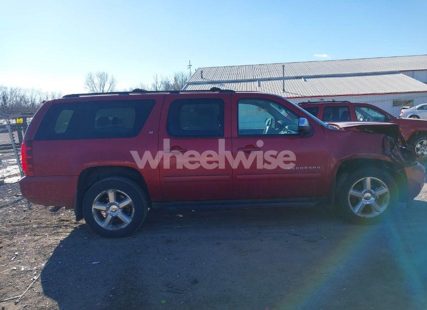 Photo 13 of 2012 Chevrolet Suburban 1500 LT (VIN 1GNSKJE73CR303943)