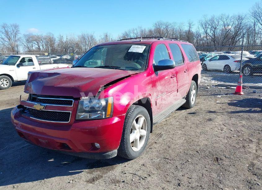 Photo 2 of 2012 Chevrolet Suburban 1500 LT (VIN 1GNSKJE73CR303943)