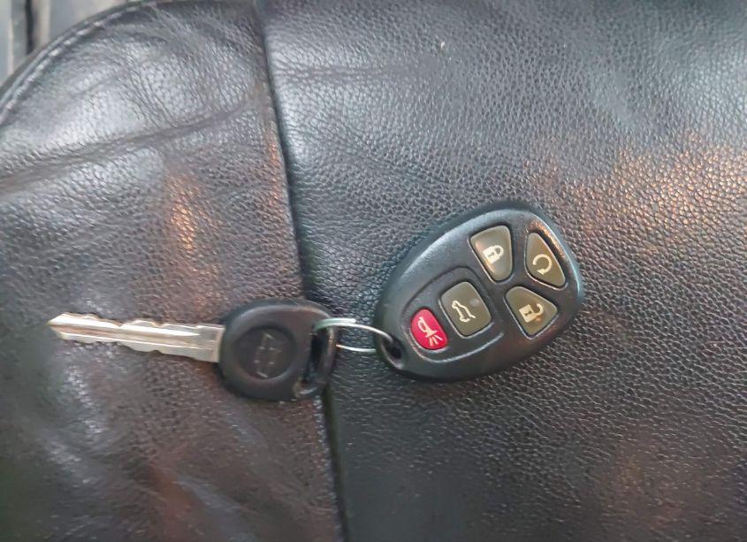 Photo 11 of 2013 Chevrolet Suburban 1500 LT (VIN 1GNSKJE73DR189430)