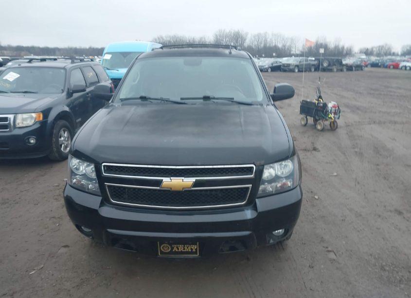 Photo 12 of 2013 Chevrolet Suburban 1500 LT (VIN 1GNSKJE73DR189430)